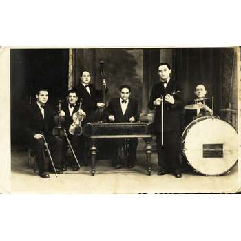 1. Elemír Virágh, 2.?, 3.?, 4. Jozef Virágh, 5. Tibor Virágh, 6. Zigmund Virágh